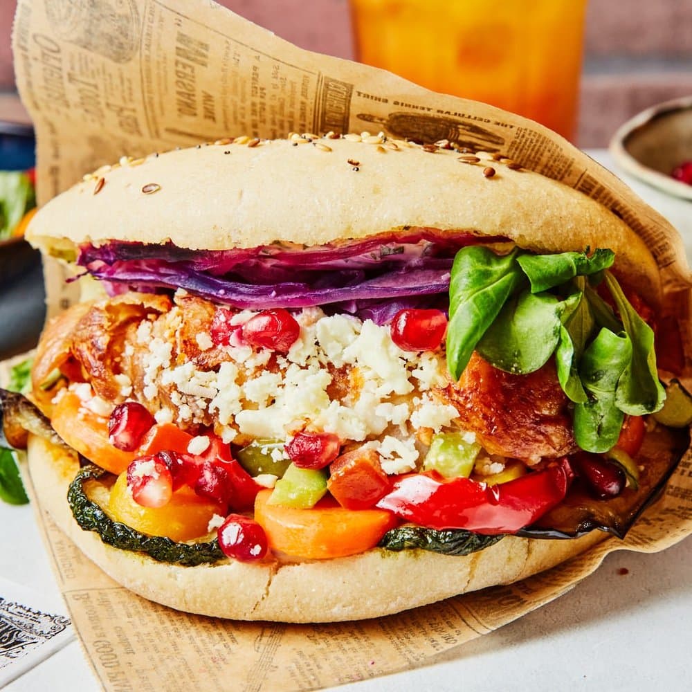 Döner kebab dans un pain pita